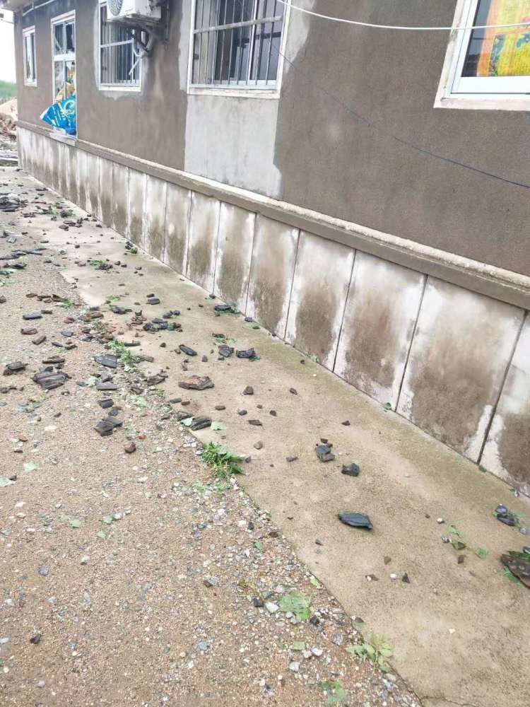  葡萄|葡萄大棚被冰雹打成筛子......一场冰雹 莱西多个乡镇农作物受损