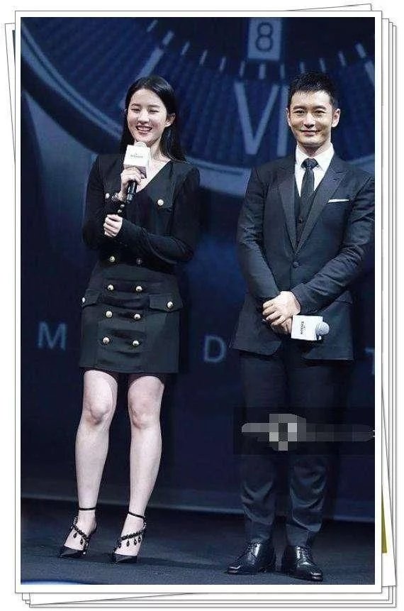 当杨幂刘亦菲同穿短裙现身，网友：终于见识到蚂蚁腿与大象腿差距