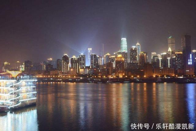 为何现在的网红城市重庆不断被人吐槽,很多游客也不愿意再来了
