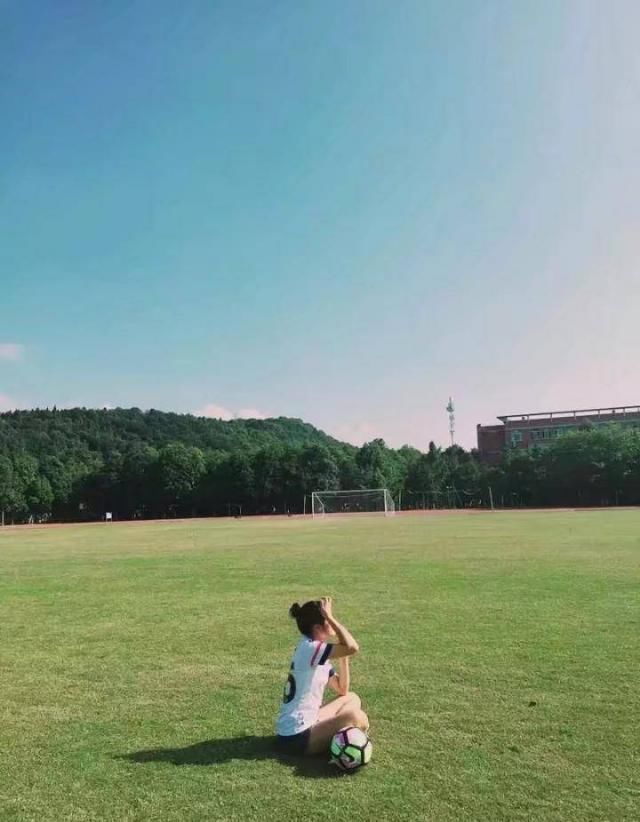  #男朋友#女球迷采访：她是如何与切尔西结下了不解之缘？