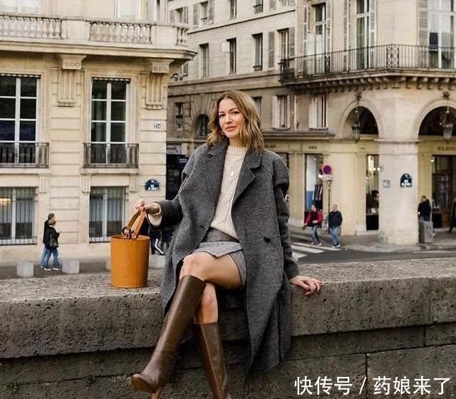  『博主』40岁过后的女人，放弃短裙配打底裤吧！看这位博主这样穿，太美了