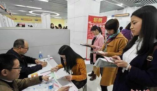  「回应」关于延迟退休，人社部最新回应来了