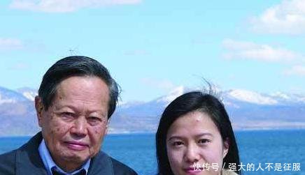 杨振宁96岁仍然健在！后代子女今何在