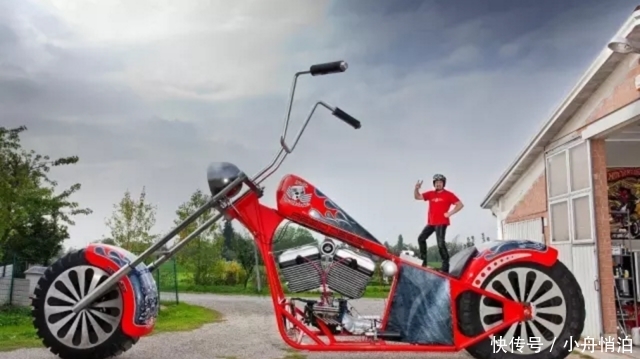 这个摄影师走遍全球拍摄吉尼斯世界纪录照片,英国女王都收藏他的