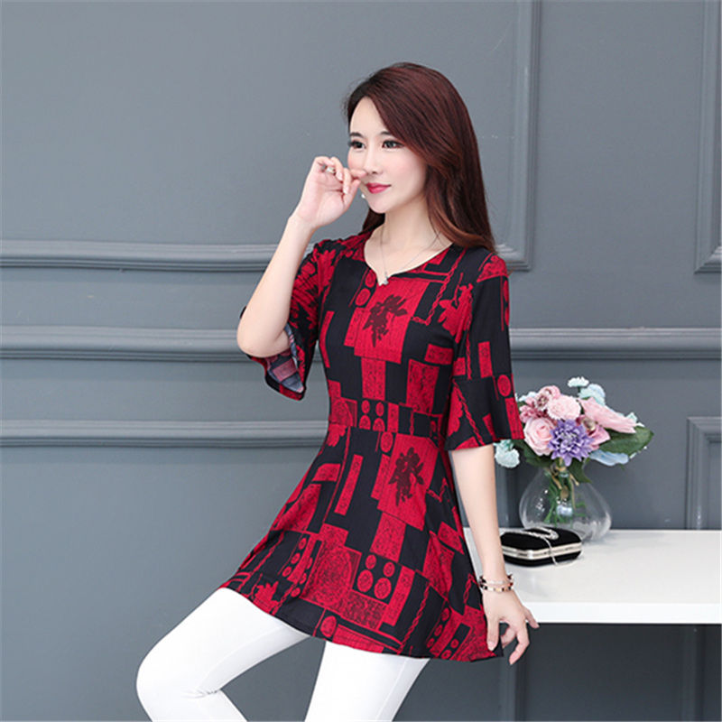 真是大饱眼福!丰满女人穿这样的“流氓衫”，完美无缺，性感迷人