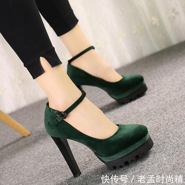 #毫无#在这几款高跟鞋面前,完全毫无抗拒力!