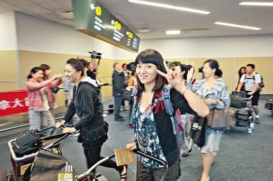 泰国老板被问为何“宰”中国游客，8个字回答网友笑了，自作自受