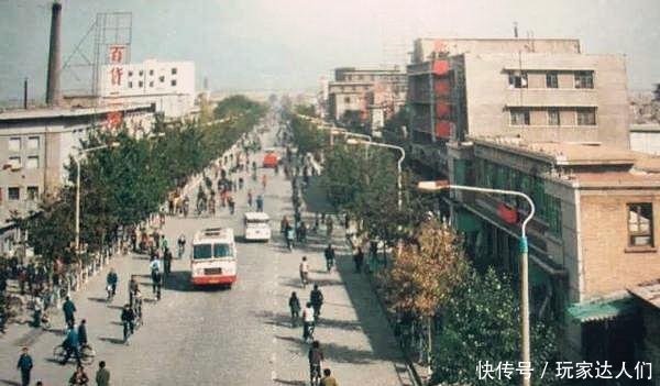  【红旗商场】老照片80年代的山西大同，这样的大同你还认识吗！