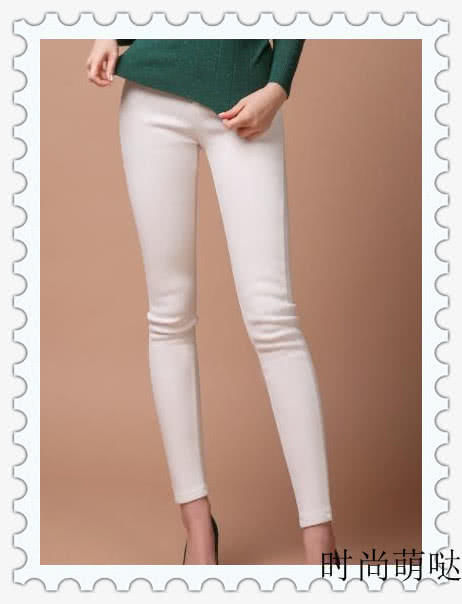 紧身裤穿出的性感奔放，你永远躲不开的美丽诱惑！