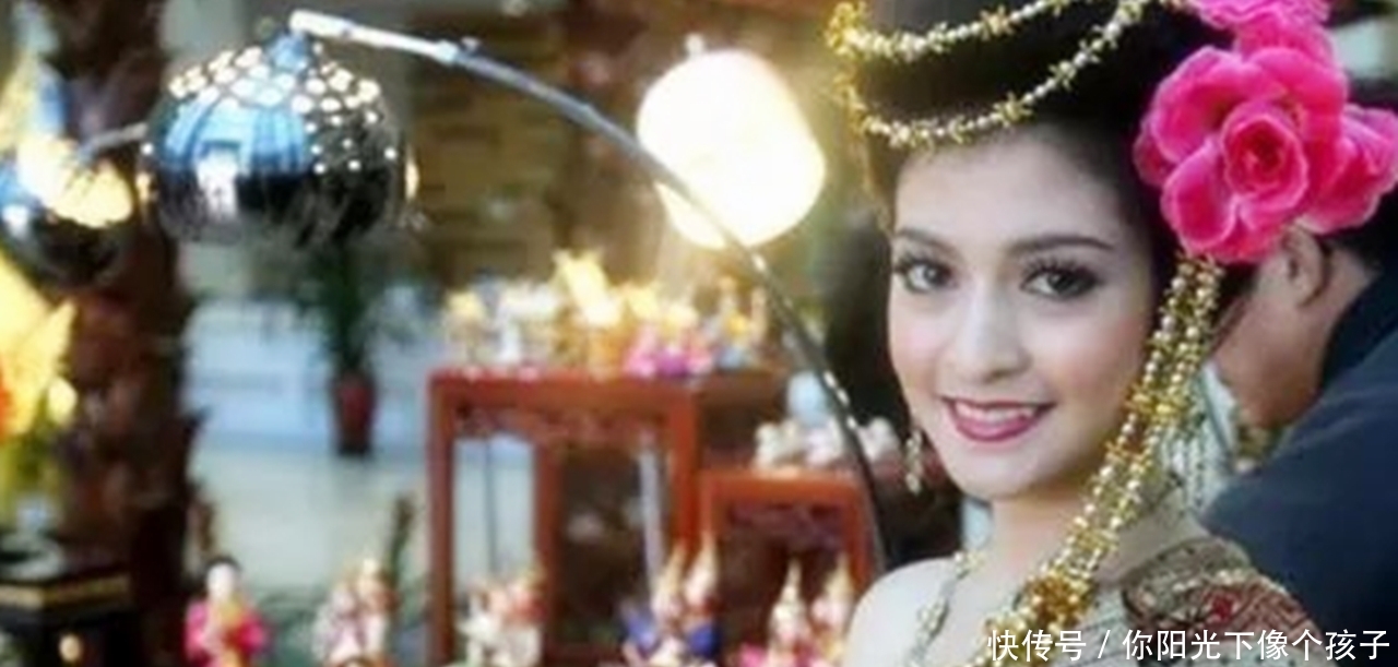 泰国旅行经验:为什么再亲切的泰国美女递来的毛巾也不能接?