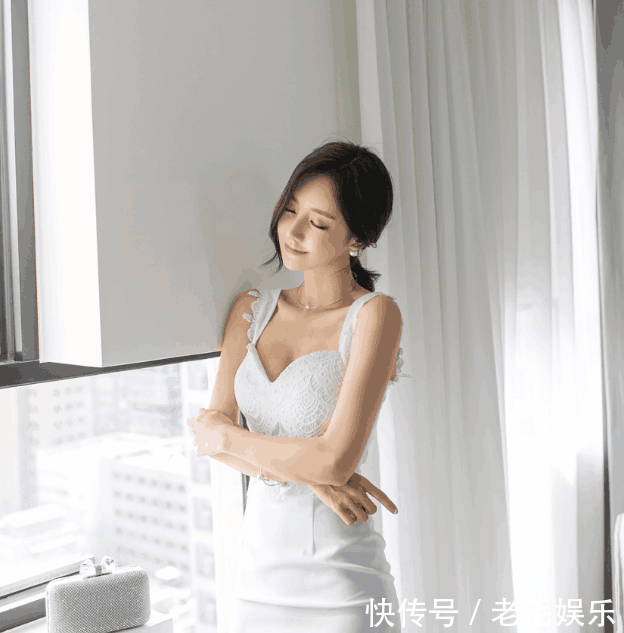 时尚街拍, 纯净无暇的美女, 清凉穿搭秀身材, 尽显女性优雅魅力