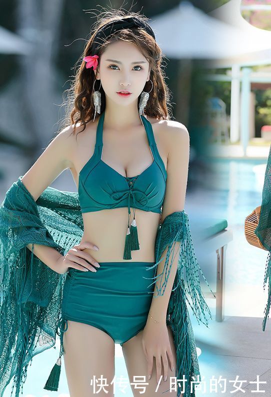 比基尼泳衣小姐姐，充满无形魅力，展现女性的温婉风采！