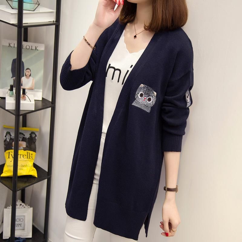 偷偷告诉你!现在满大街都没人穿毛衣，只因这“开衫”，美爆了