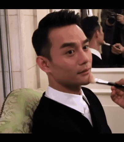 这年头,不仅约会女生需要泼卸妆水,约男生也需要好吗!