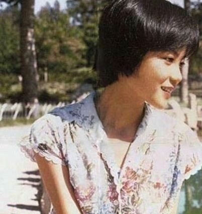 『风华绝代』不老女神!38张王菲的珍贵老照片曝光,真的是天生丽质,风华绝代