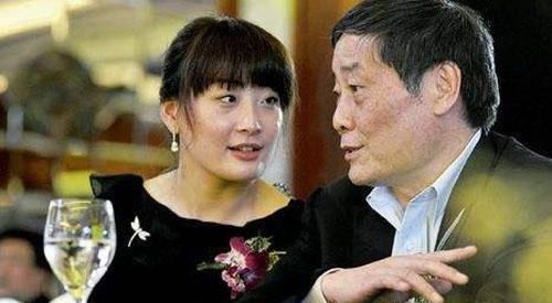 上市：宗庆后“妥协”，从坚持不上市，到“松口”，宗馥莉改变了什么？