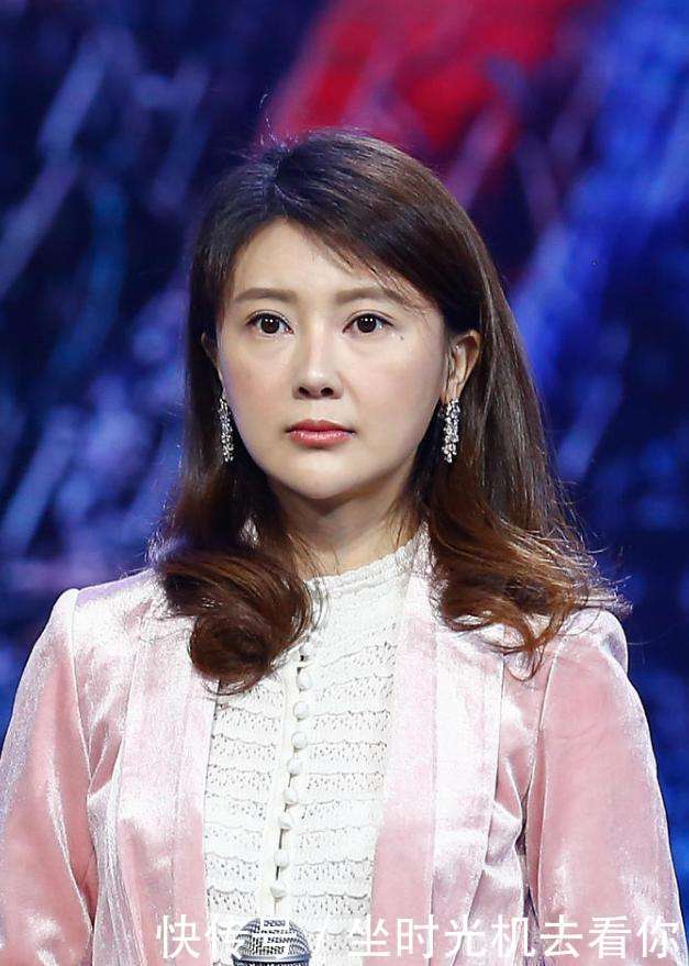 贾跃亭走后, 甘薇2个月内老了十岁, 网友: 难道打针的钱也被冻住