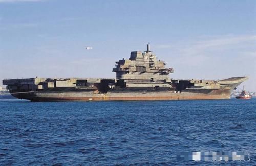 我国首艘航空母舰辽宁舰于