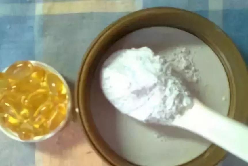 女人长斑显老又难看，教你个小秘方，快速淡斑!