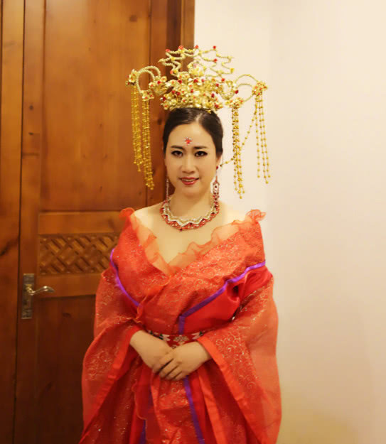 "芙蓉姐姐"现照曝光,身材大变美的不像话,成为真正的"芙蓉姐姐"!