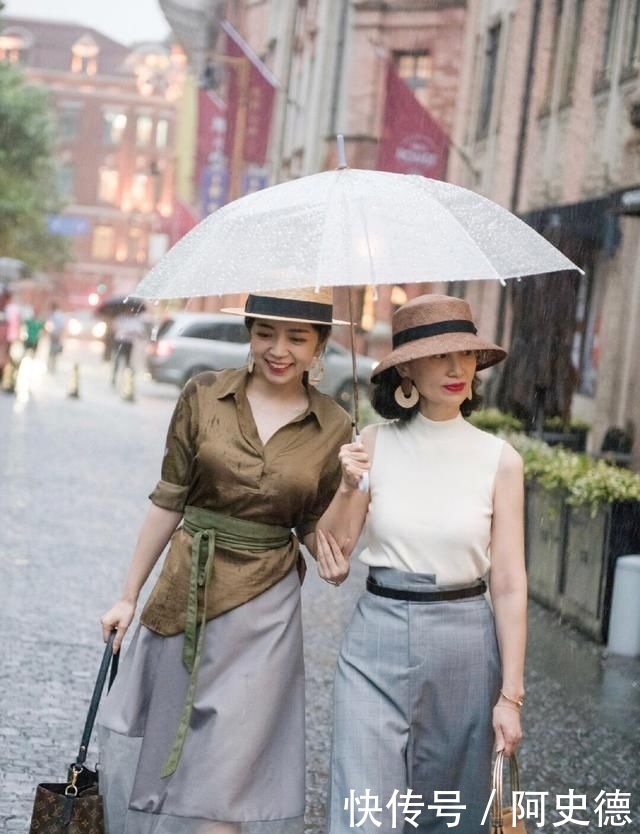 『女人』40岁女人的穿搭是减法,端庄得体,有着岁月的沉淀