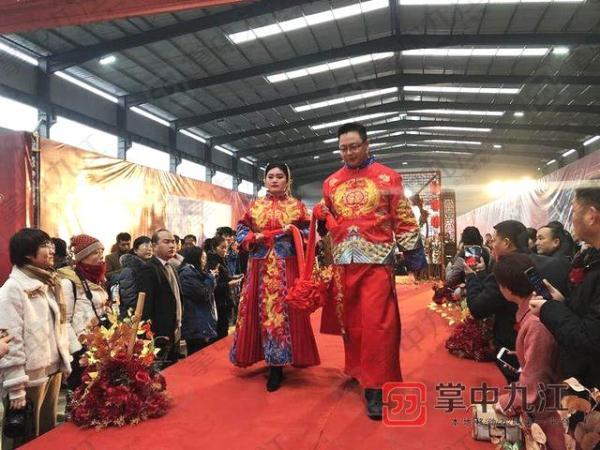 坐着火车去结婚！15对新人在九江搭上爱情专列，他们都是同行！