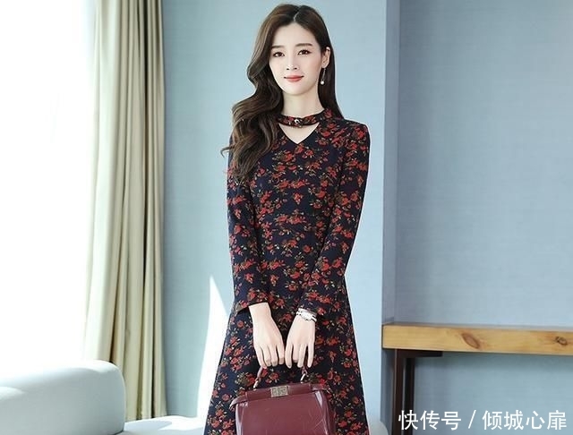 #衣裙#若穿羽绒服的话,不如搭配这几条毛衣裙,美出惊艳身姿
