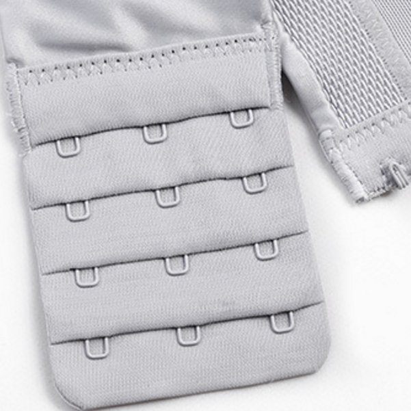 “一片式”轻薄文胸，比实体店的好看多了，美女们都抢着买