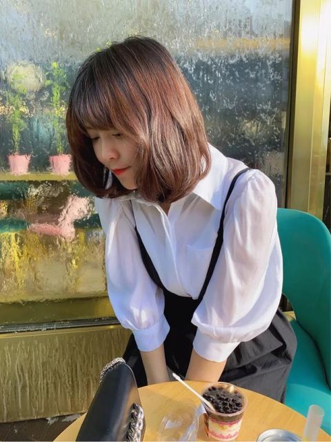  女人味|永远的经典黑色吊带裙，不仅仅是高冷，也可以很温柔很有女人味！