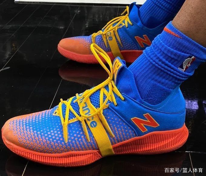  『球员』NBA球员上脚：伦纳德的NB篮球鞋，除了签名鞋还有低帮版！