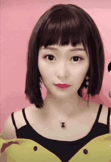 抖音上这个小姐姐火了, 妆前大妈妆后秒变小萝莉, 网友: 神奇!