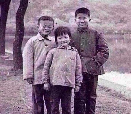 #名人#难得一见的名人旧照片, 从马云到周星星, 还能认出