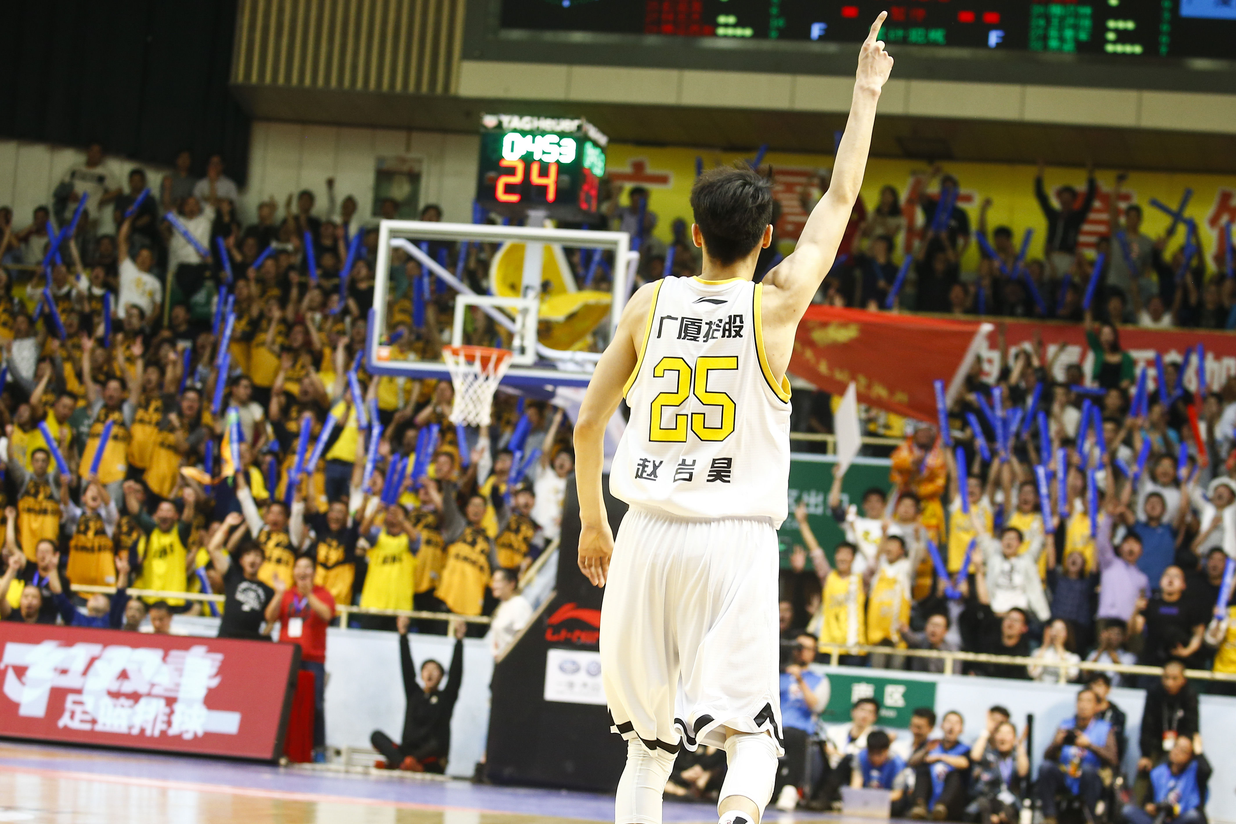 CBA季后赛史上首个抢七,广厦制造!周三的票到