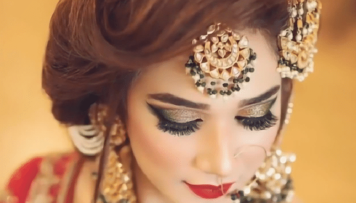 印度街头遇到带有鼻环的女子,无论漂不漂亮,千万要绕道走开