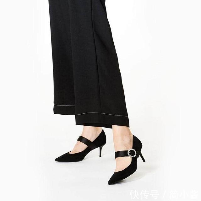 秀气雅致的小尖头，高跟鞋提升时尚气息