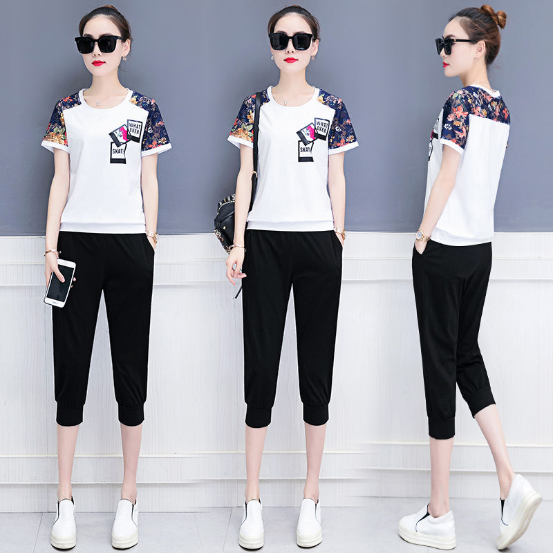 老婆旅游从不穿裙子!穿套装比裙子美腻太多了，怎么看都美