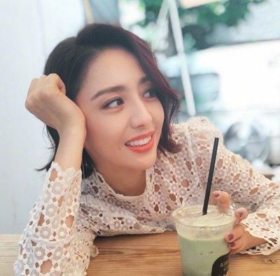 明星创意扎发发型个性十足!