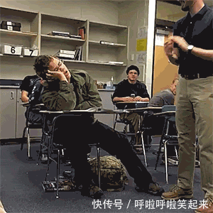 【可怕】GIF搞笑趣图:开车水平不行啊!是不是女司机啊!太可怕了!