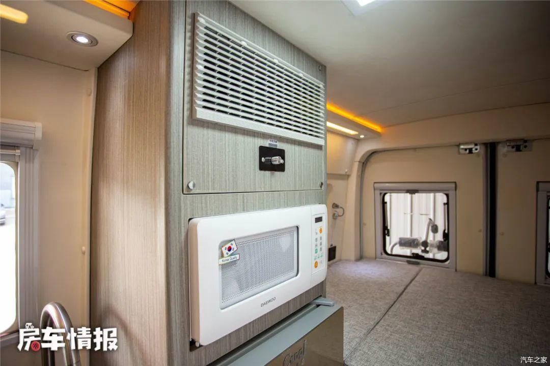  『汽车』开房车旅行担心没电？这款V90房车能用汽车充电桩，电器随便用