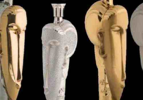世界上最贵的一瓶矿泉水，瓶体由纯金打造，游客：喝的是金子