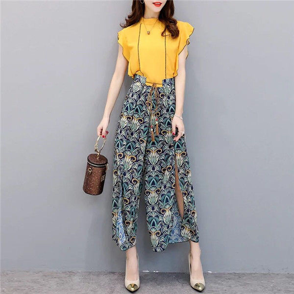 比丝袜好看百倍的显瘦裙，立秋后就流行这么穿，你别傻傻不知道