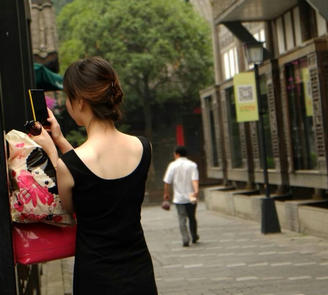 曾是红极一时的一线城市，现如今却落得如此下场，网友：自找的！