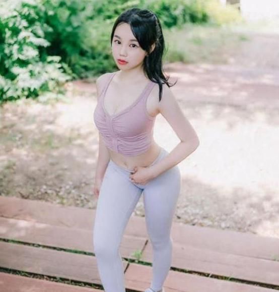 气质|简单好看有气质的小姐姐,仙气十足的小清新女孩,很成熟洋气!