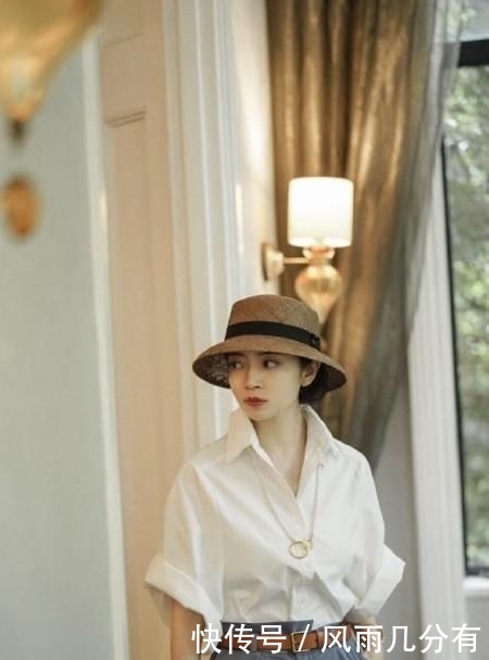  「粉色」奔三的女人应该如何穿？藕粉色上衣搭配半身包臀裙，谁穿谁好看！