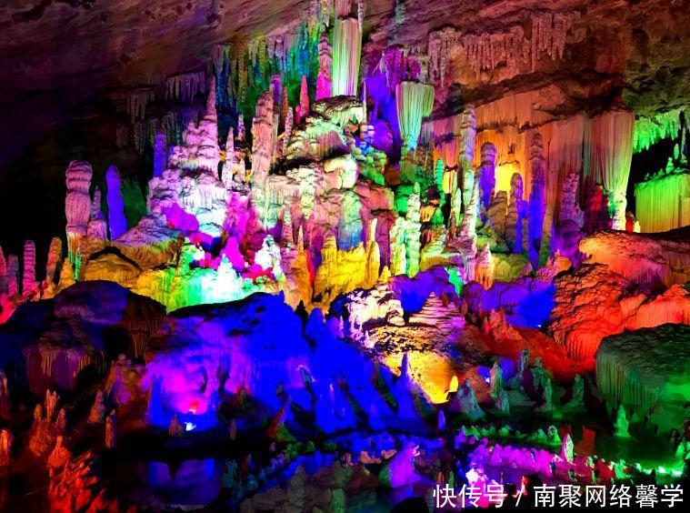 四川新添一座世界级公园! 山水、红叶、冰挂、溶洞每个都惊艳世界