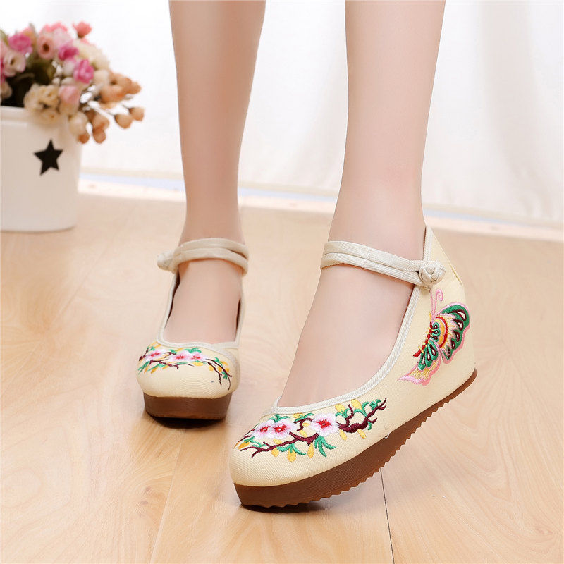 说老北京布鞋土的，肯定没见过这些，比小白鞋洋气多了