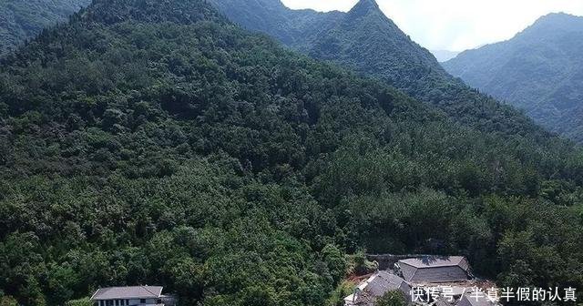 解密“秦岭超大违建别墅”业主拿50年茅台当水喝