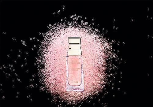  「迪奥」白色情人节，DIOR迪奥这波让你又美又稳的护肤操作，你还没Get？