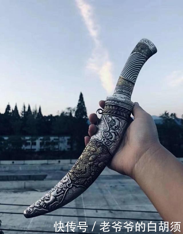 「鉴赏」藏族拉孜小弯刀—金龙