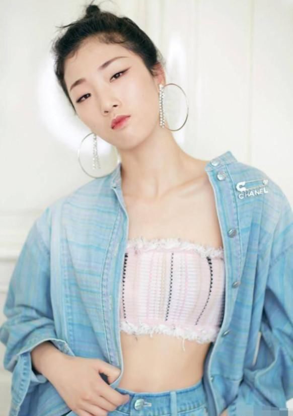 本以为Yamy的露脐装够美了，看到了宣仪美岐，网友：都是好腰